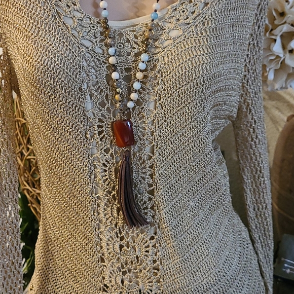 NWOT NEW GOLD SHIMMER CROCHET FRINGE SMALL SWEATER - Picture 15 of 16